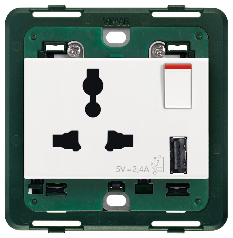 2P+E 13A SICURY socket multistd USBA whi