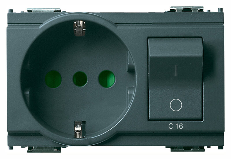 2P+E 16A P30 outlet+C16 CB grey