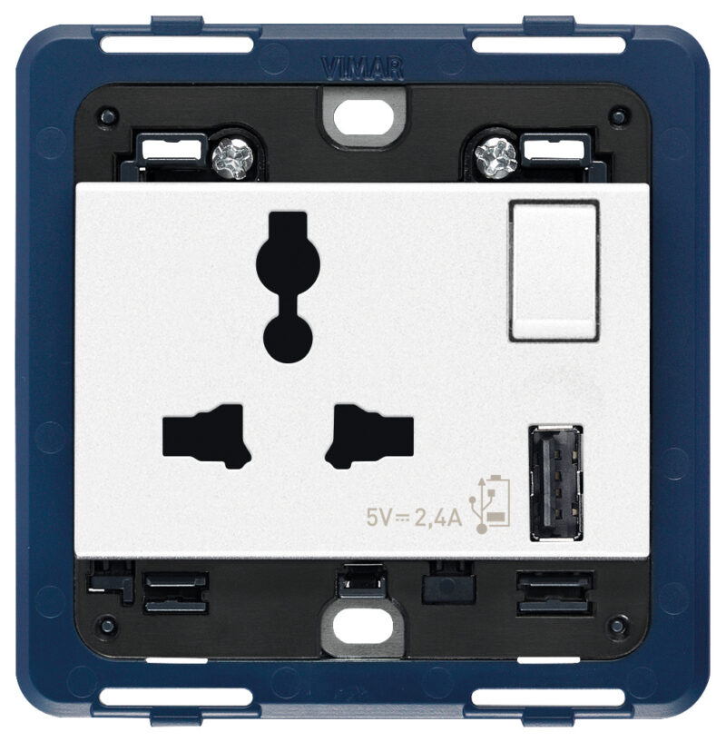 2P+E 13A SICURY socket multistd USBA whi