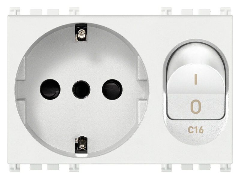 2P+E 16A P30 outlet +C16 CB white
